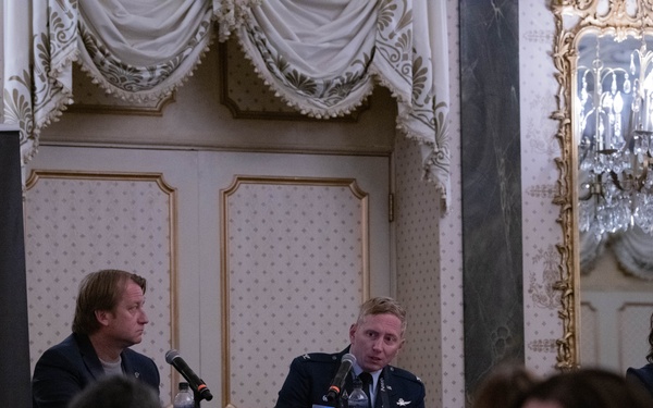 DEL 6 commander on AI and cyberspace