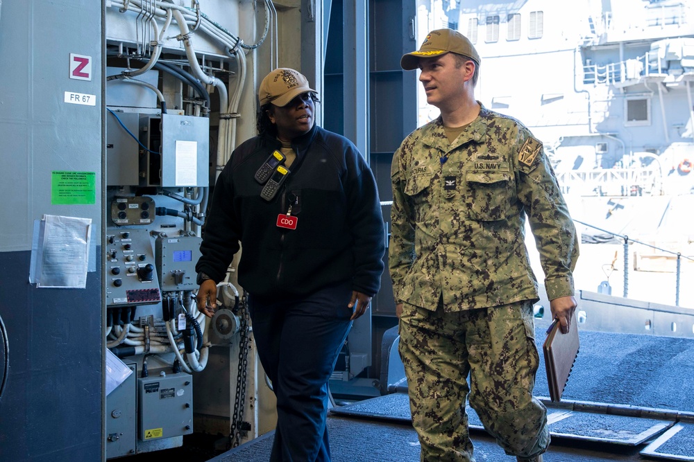 Capt. Tom Chekouras, Commander Amphibious Squadron SEVEN Visits USS Tripoli