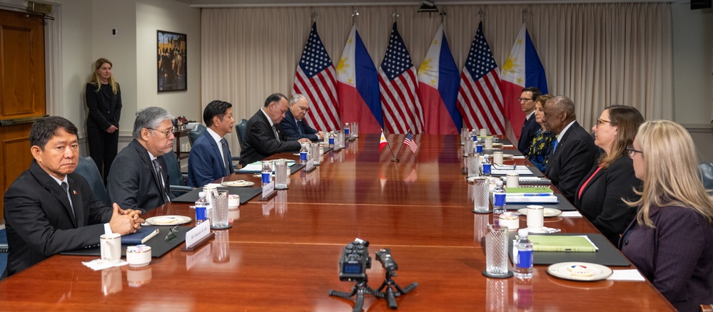 Secretary Austin hosts Philippine President Ferdinand Marcos Jr.