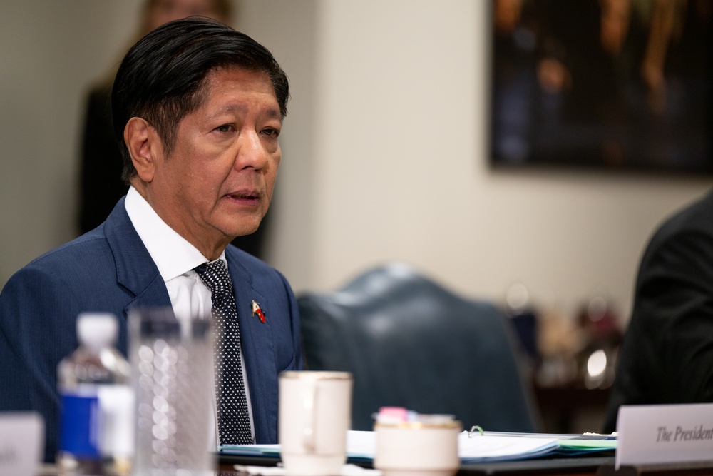 Secretary Austin hosts Philippine President Ferdinand Marcos Jr.