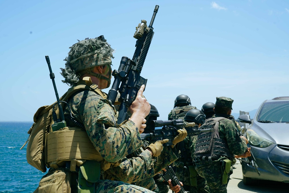 Marines assigned to 3rd Platoon, Company G, 2nd Battalion, 25th Marine Regiment, 4th Marine Division participate in CENTAM GUARDIAN 24 Phase One.