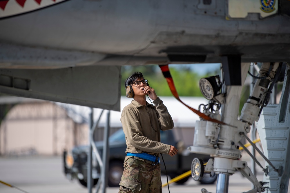 Moody A-10s depart for RT 24-1