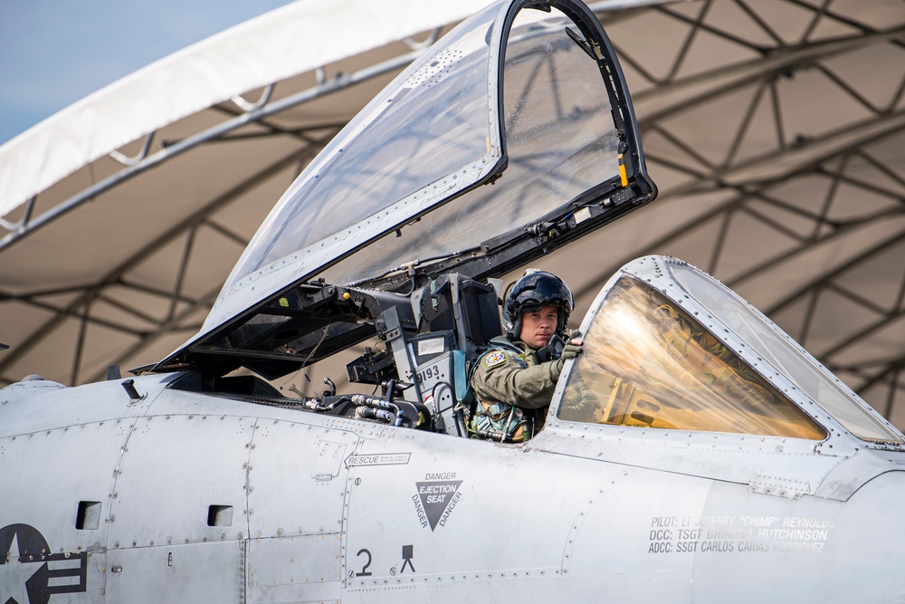 Moody A-10s depart for RT 24-1