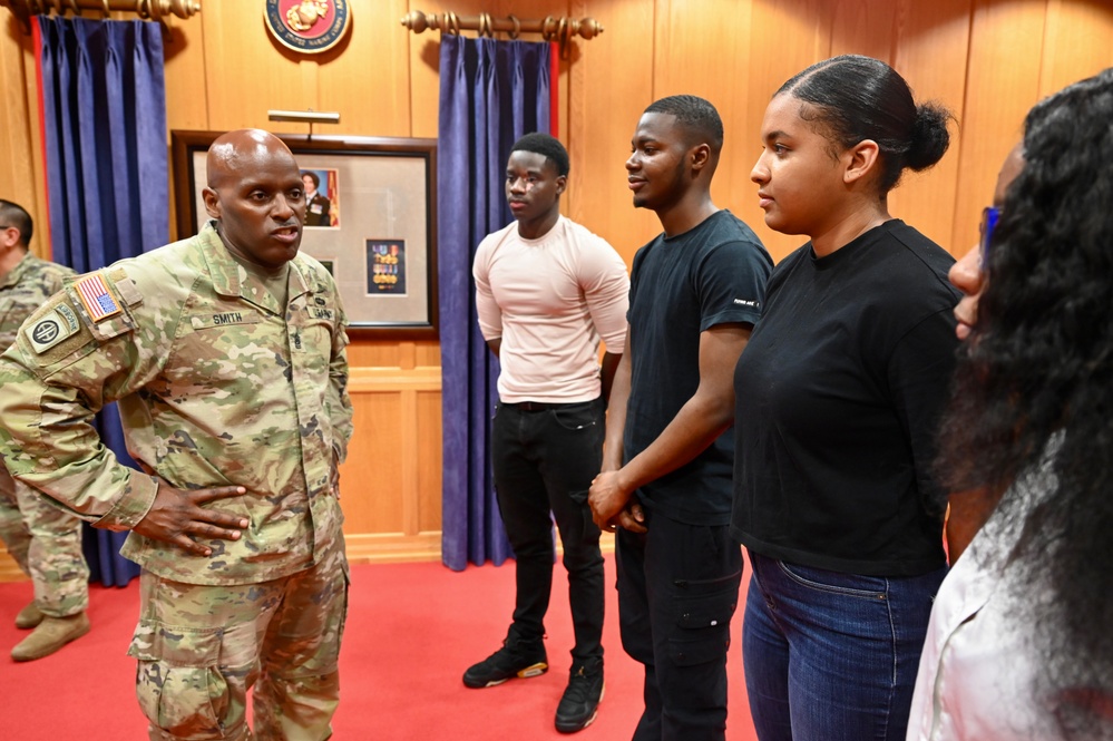 DVIDS - Images - D.C. National Guard CG delivers oath of enlistment at ...