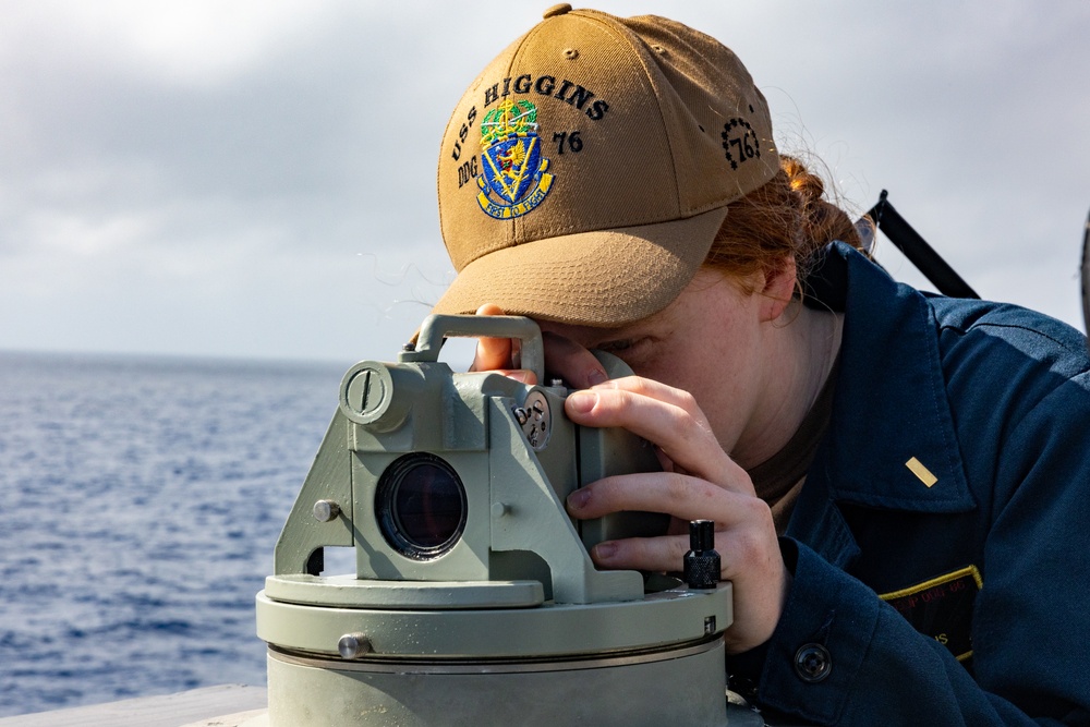 USS Higgins Close Quarters Maneuver