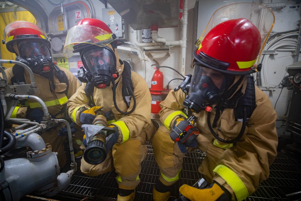 USS Gravely Conducts Routine Operations in the Red Sea