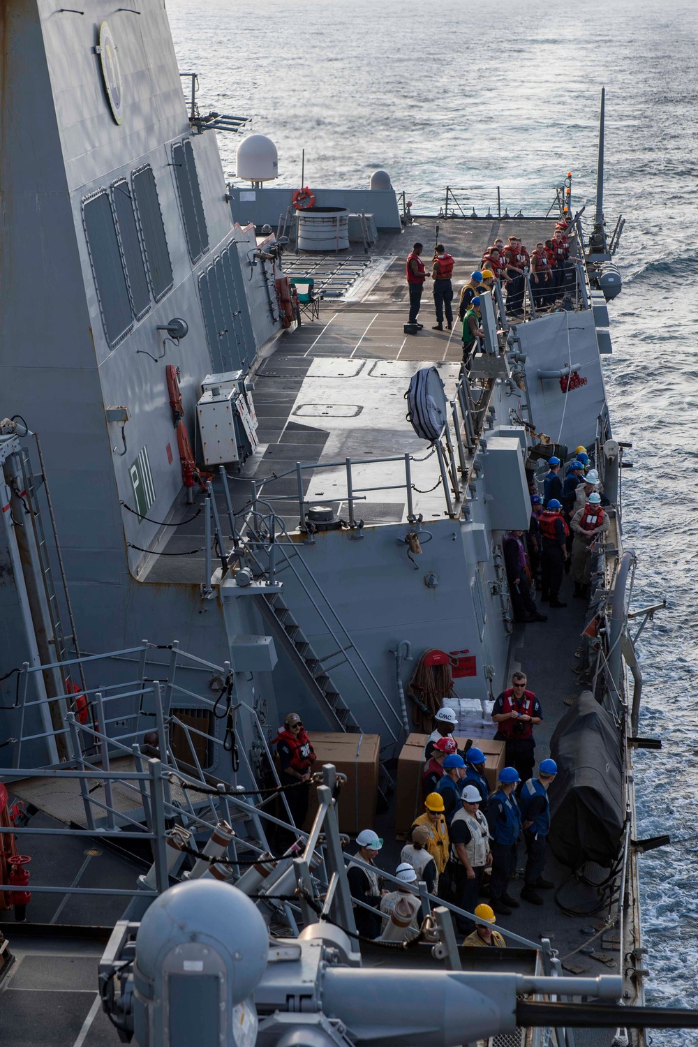 USS Mason Conducts Replenishment-at-Sea