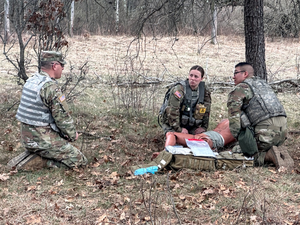 Red Arrow Medics put their Skills to the Test