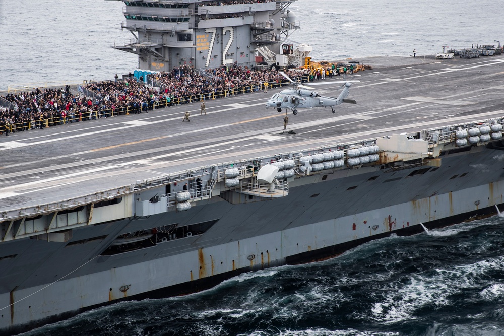 Abraham Lincoln conducts flight operations during friends and family day cruise