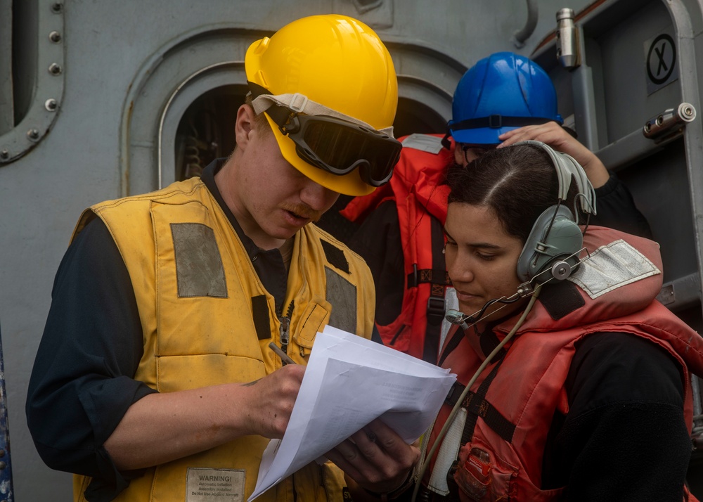 USS Dewey Conducts Replenishment-at-Sea with USNS Yukon