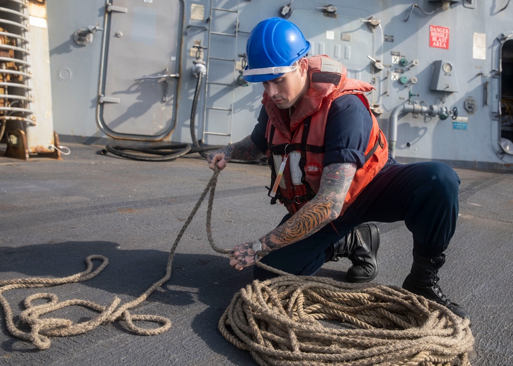 USS Dewey Conducts Replenishment-at-Sea with USNS Yukon