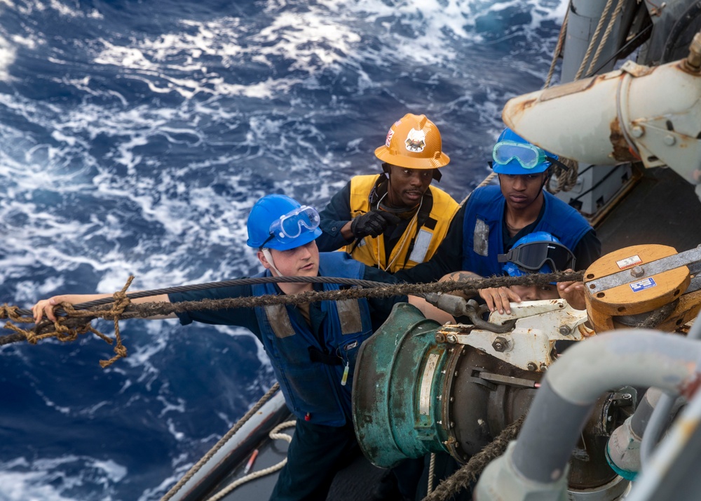 USS Dewey Conducts Replenishment-at-Sea with USNS Yukon