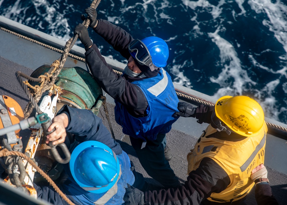 USS Dewey Conducts Replenishment-at-Sea with USNS Cesar Chavez