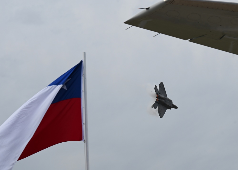 USAF and Chilean air force together at FIDAE 2024