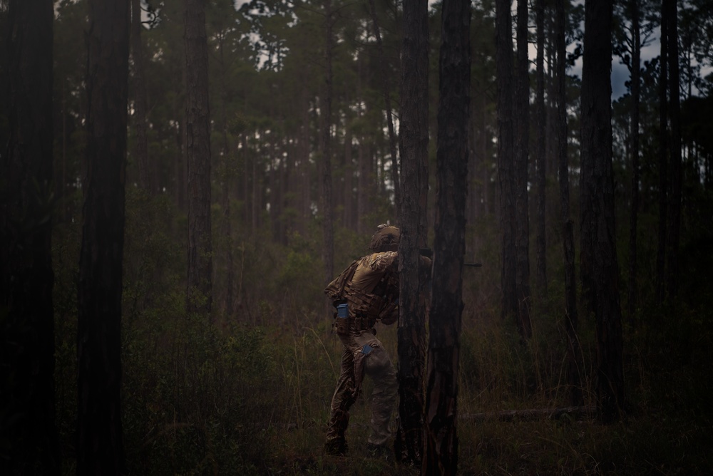 110th SFS simulate enemy engagement during Florida AT