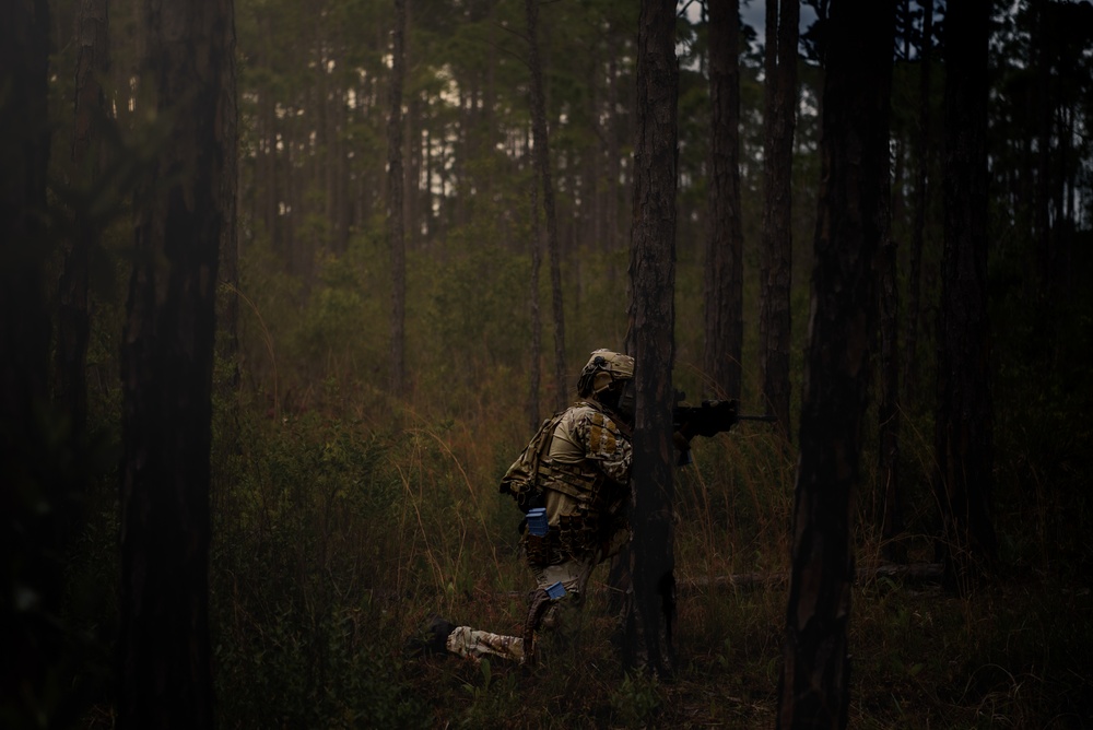 110th SFS simulate enemy engagement during Florida AT