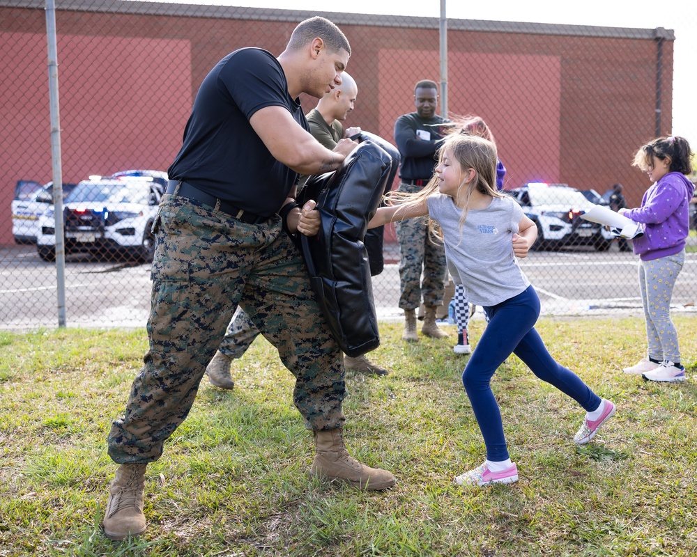 MARFORCOM Marines participate in Career Day at White Oaks Elementary