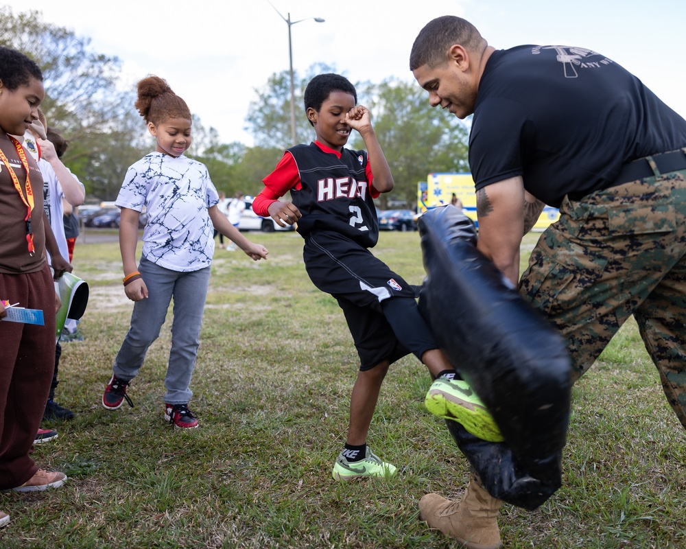 MARFORCOM Marines participate in Career Day at White Oaks Elementary
