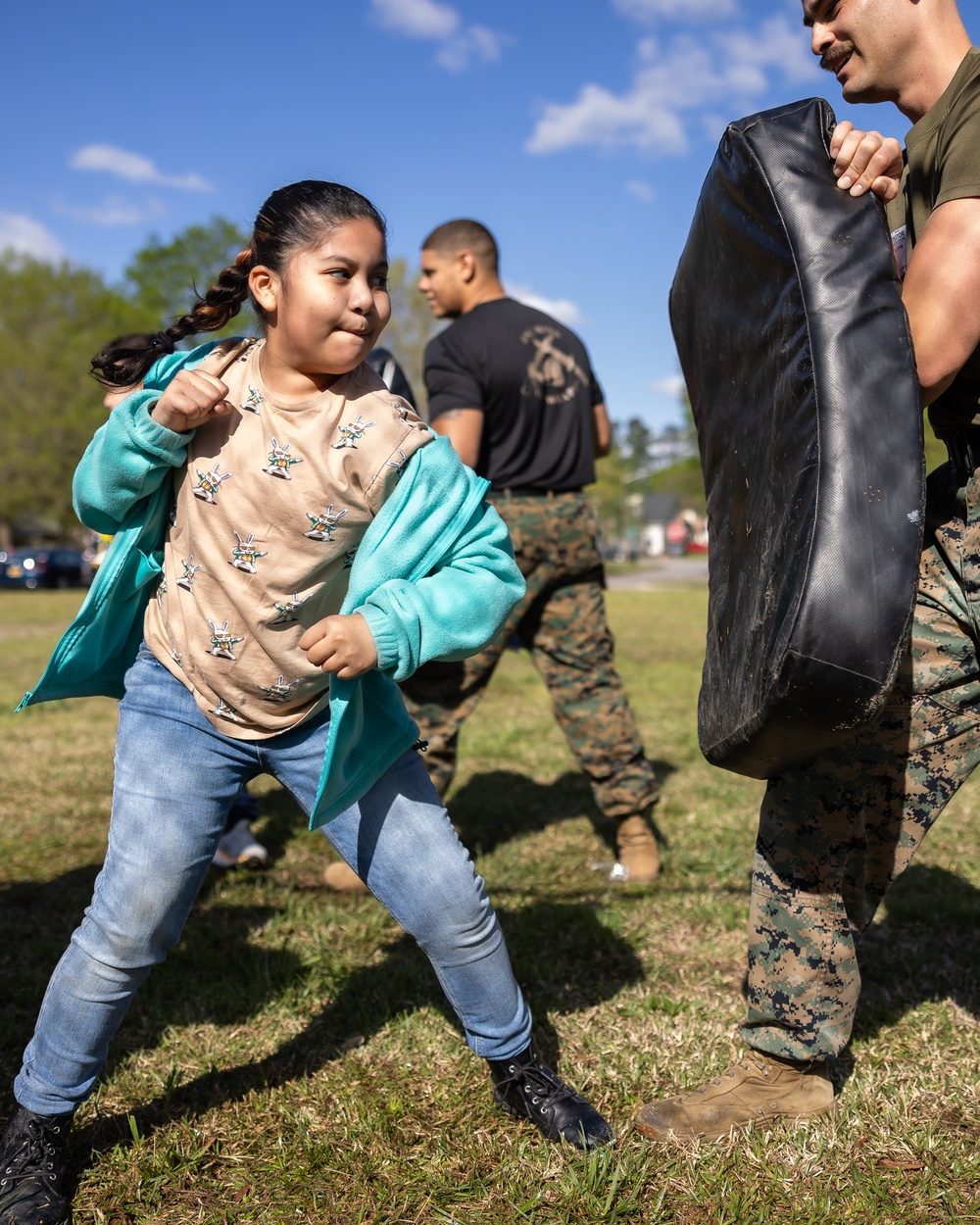 MARFORCOM Marines participate in Career Day at White Oaks Elementary
