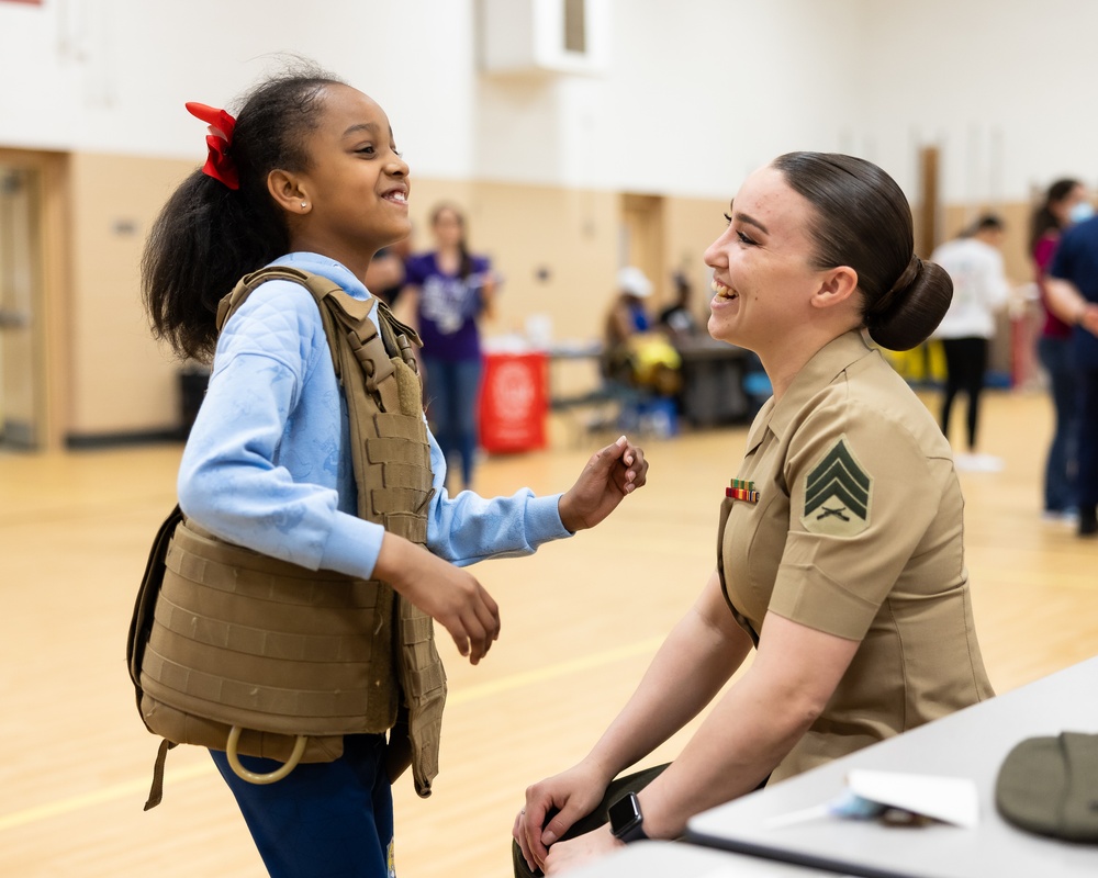 MARFORCOM Marines participate in Career Day at White Oaks Elementary