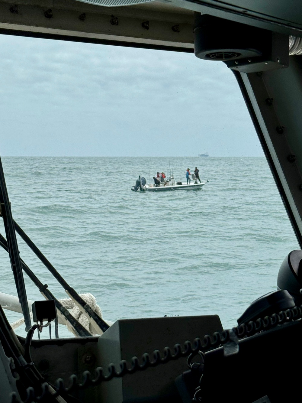 Coast Guard rescues 6 from sinking boat offshore Freeport, Texas [Image 3 of 3]