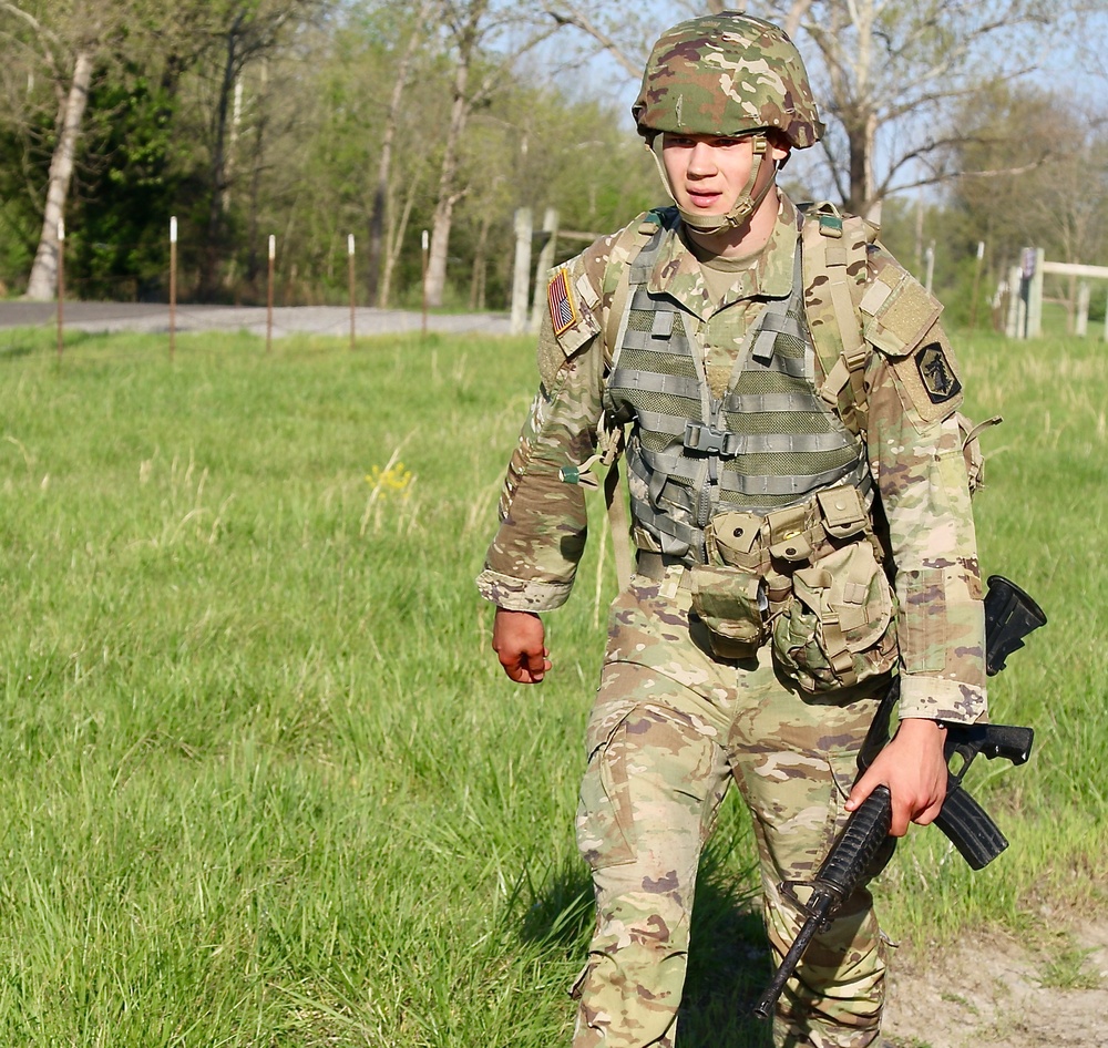 COLLEGE STUDENT FROM ARLINGTON HEIGHTS AND PEKIN POLICE OFFICER TAKE TOP HONORS IN ILLINOIS NATIONAL GUARD’S BEST WARRIOR COMPETITION