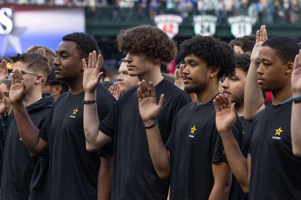 Seattle Mariners' &quot;Salute to Armed Forces&quot; game