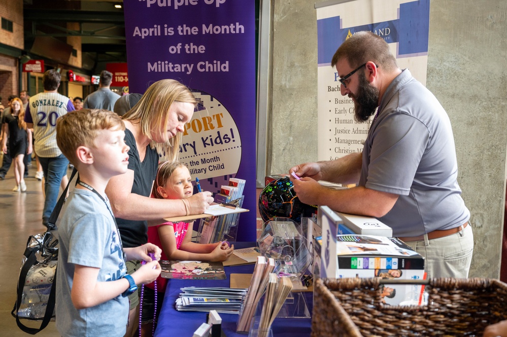 D-Backs go Purple for military kids