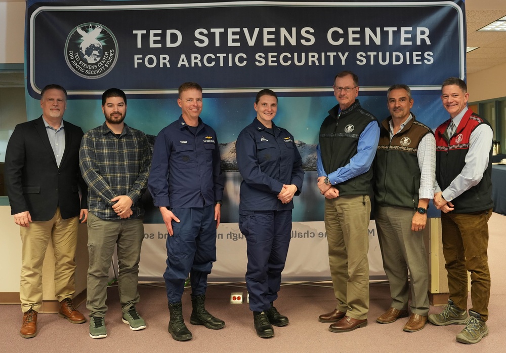 Commanding officer of Coast Guard Cutter Healy visits TSC