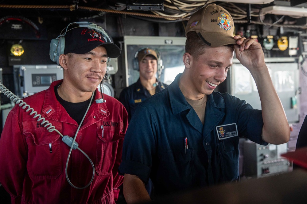 USS Russell (DDG 59) San Bernardino Strait Transit