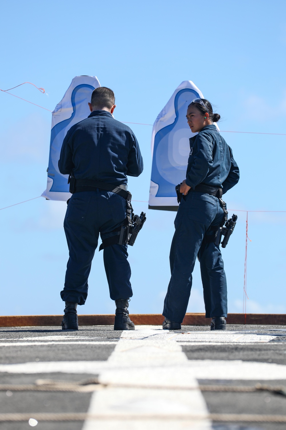 USS Russell (DDG 59) live-fire qualifications