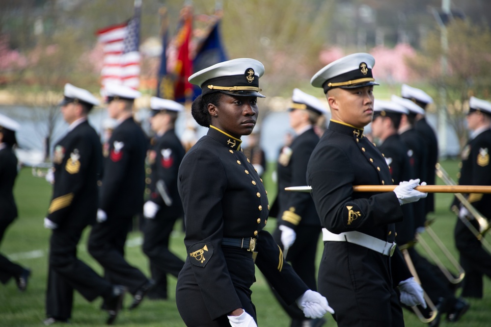 DVIDS Images U.S. Naval Academy 1st Formal Parade for Vice Adm. Yvette Davids Image 10 of 15