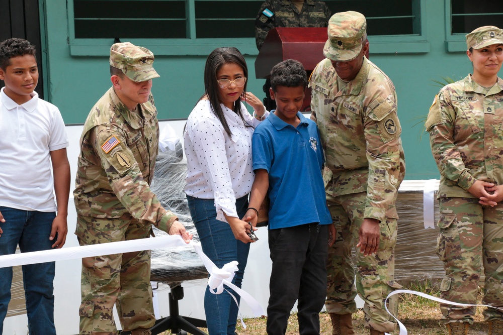 U.S. Southern Command and Global Aid Consultants donate equipment to Honduran school during CENTAM GUARDIAN 24