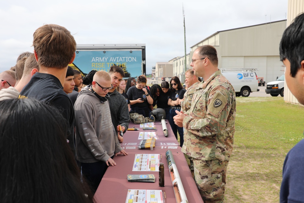 Rehobeth NJROTC Cadets visit USAACE