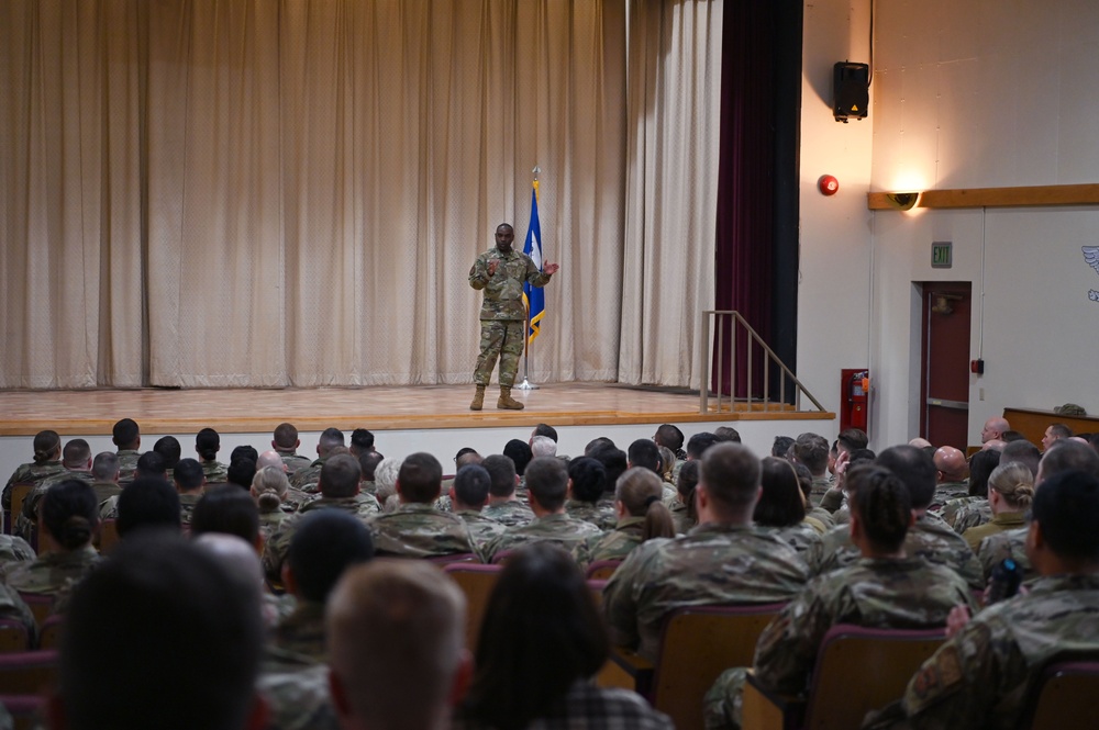 ANG Command Chief visits Kingsley Field