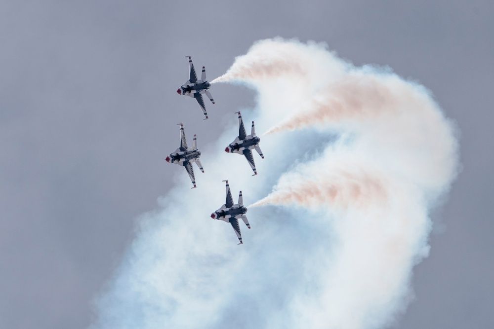 Thunderbirds kick off 2024 season at Luke AFB