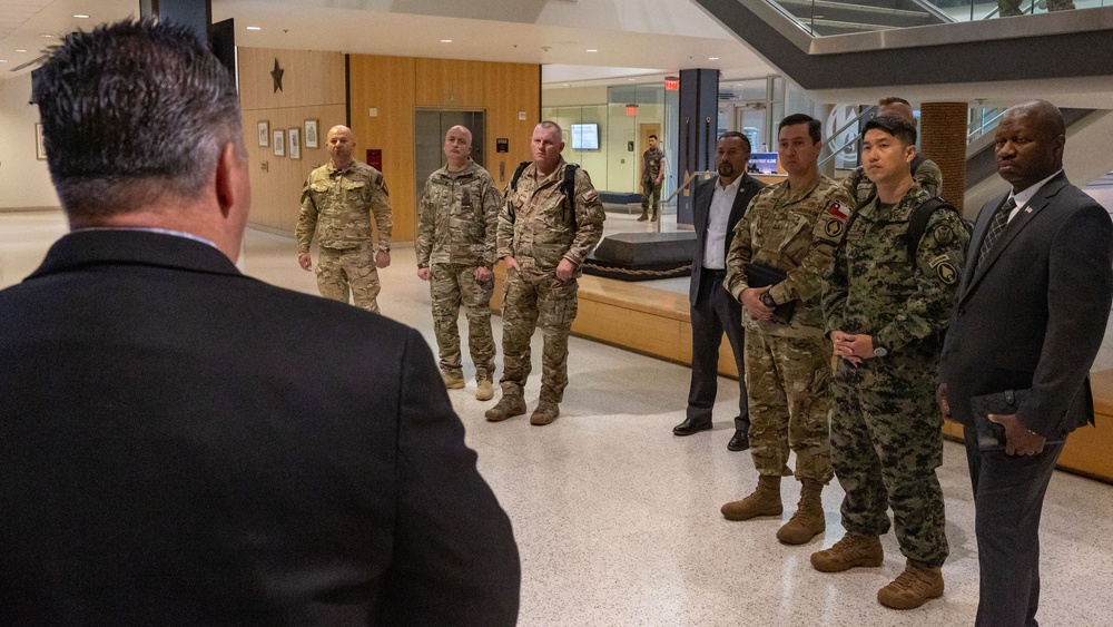 Representatives from International SOF Military Commands visit MARSOC