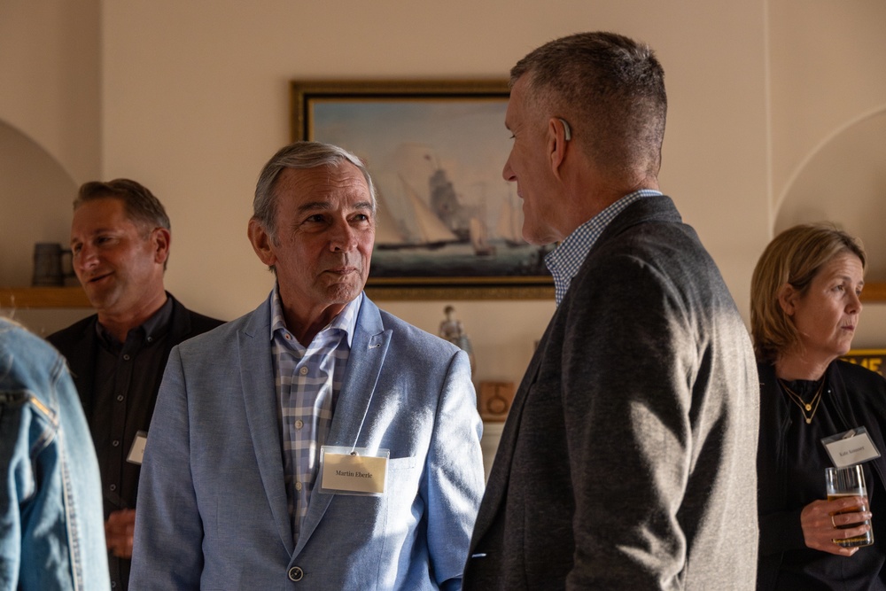 MCI-West Commanding General connects with state and local government officials