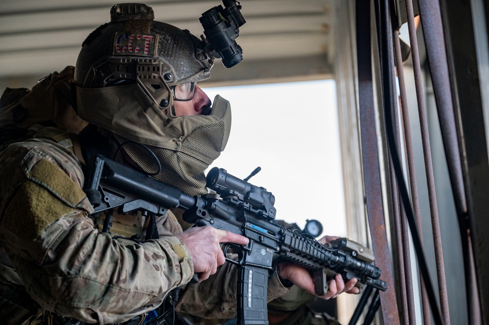 Special Tactics Airmen conduct a direct-action training mission during Emerald Warrior 24 (EW24)