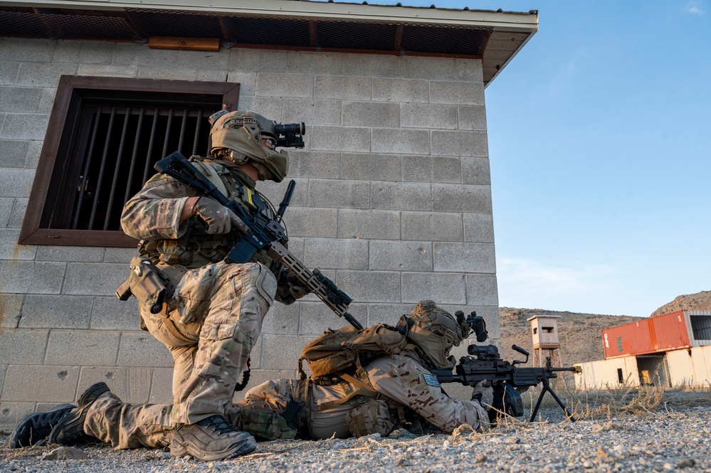 Special Tactics Airmen conduct a direct-action training mission during Emerald Warrior 24 (EW24)