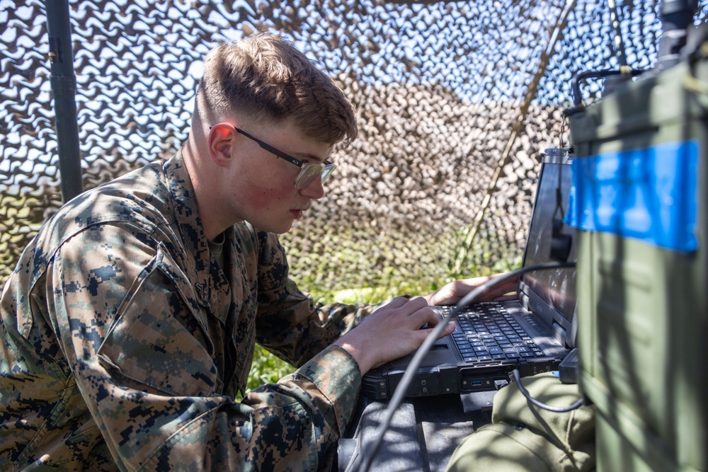 1st MARDIV Marines compete in annual communications competition