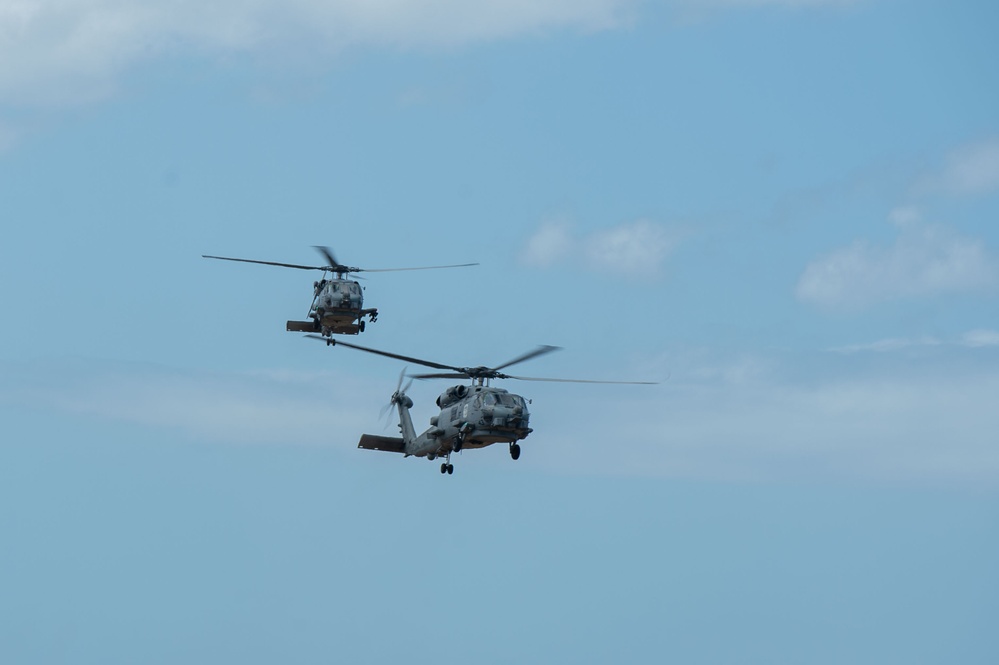 HSM Weapons School Pacific hosts the Helicopter Advanced Readiness Program onboard Pacific Missile Range Facility, Barking Sands.