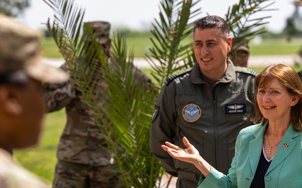 US Ambassador to Romania visits Mihail Kogalniceanu Air Base