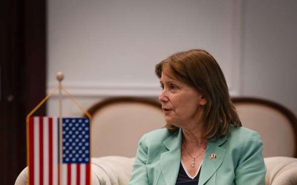 US Ambassador to Romania visits Mihail Kogalniceanu Air Base
