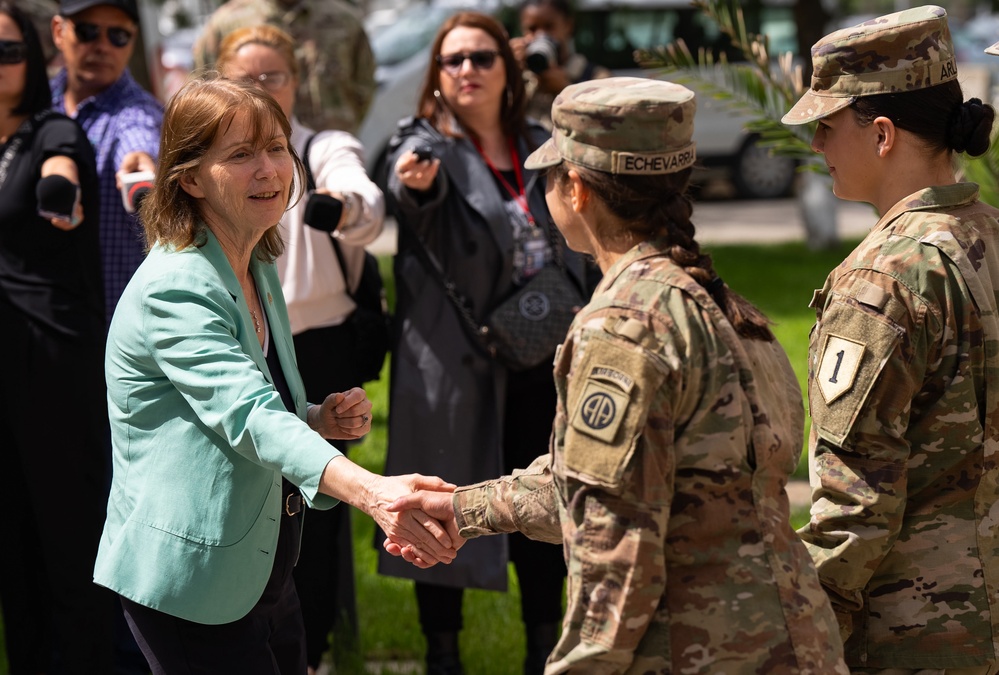 U.S. Ambassador to Romania visits Mihail Kogalniceanu Air Base