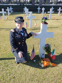 Soldiers honor fallen WWII service members