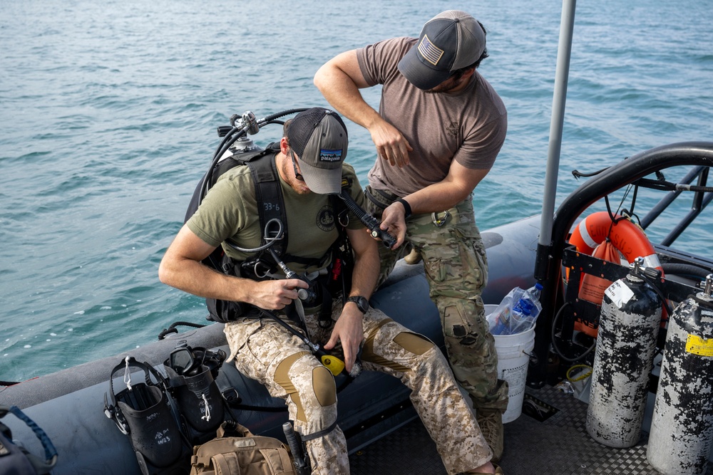 Sailors From Explosive Ordnance Disposal Mobile Unit Six Conduct Port Operations in Djibouti