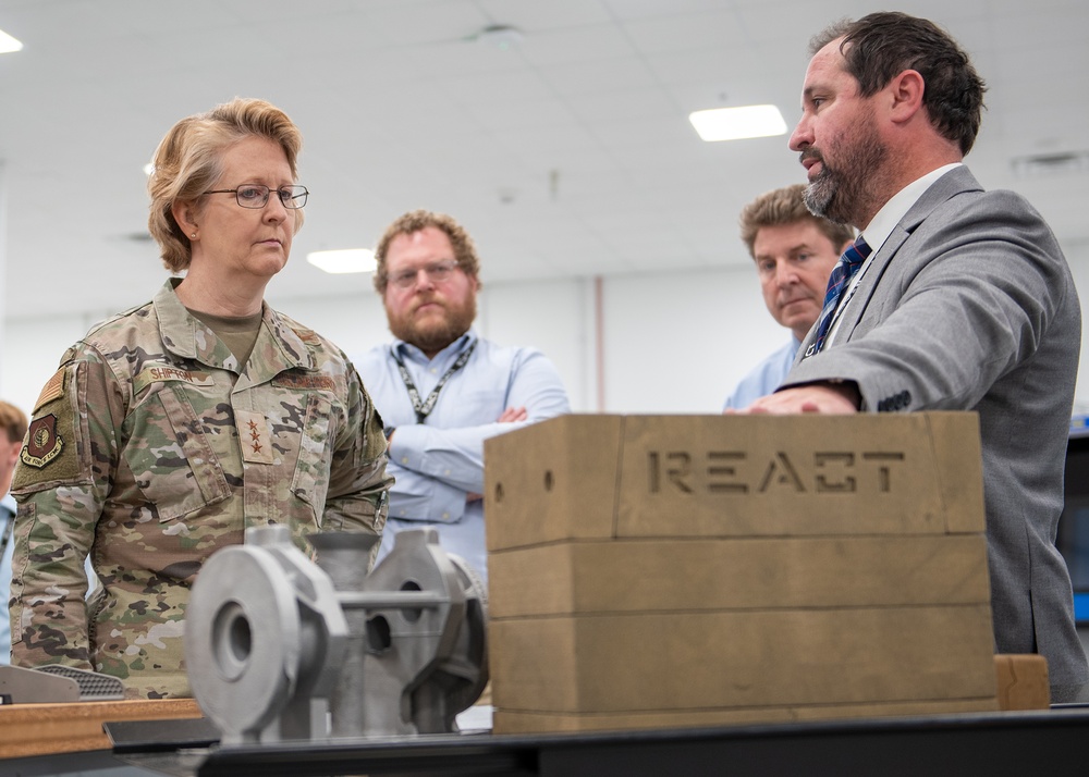 AFLCMC Commander visits Tinker Air Force Base