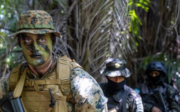 U.S. and Honduran Marines Integrate During CENTAM Guardian 24