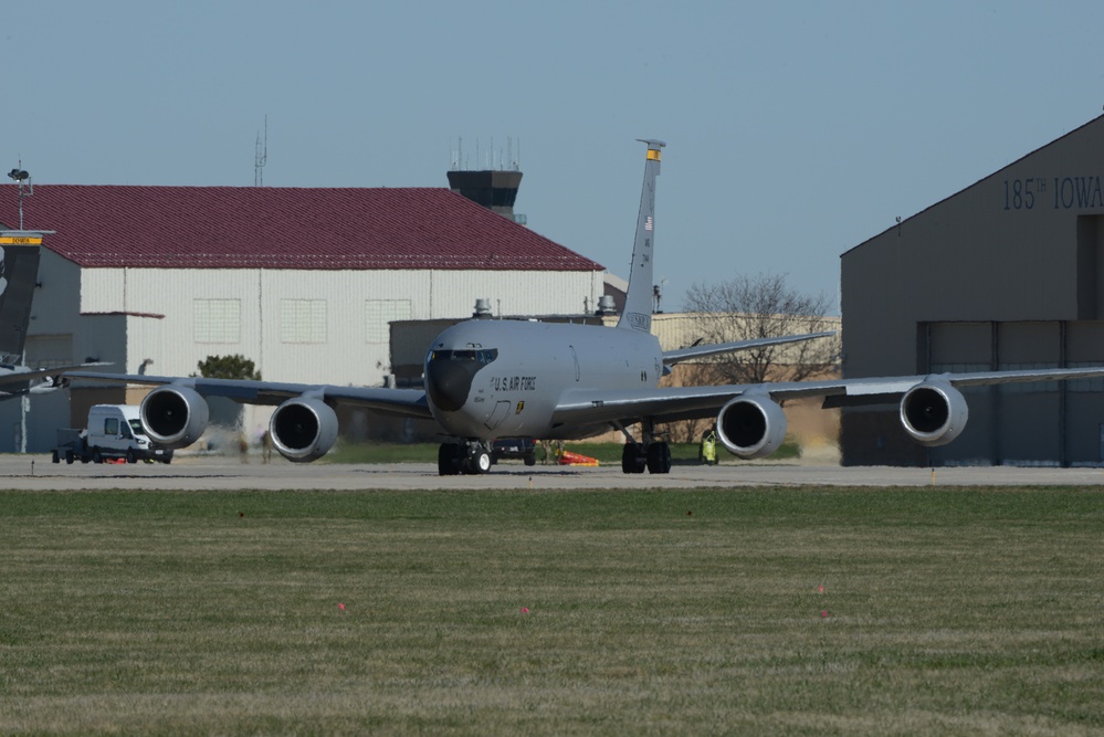 KC-135 departs
